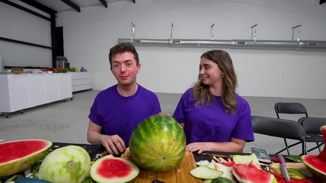 S08:E06 - Best Watermelon Art Wins $5,000!