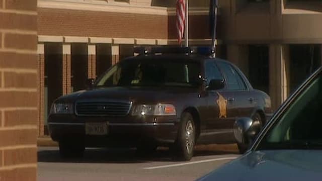 S01:E26 - The Baiting Game