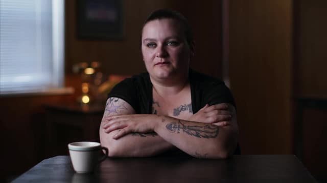 S01:E06 - An Inconvenient Romance