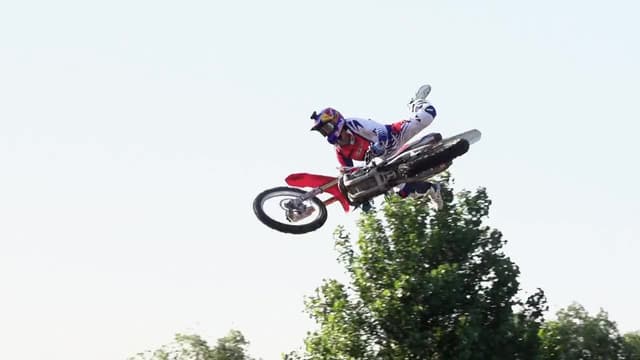 S01:É14 - S01:E14 - Only Live Once | Downtown Showdown