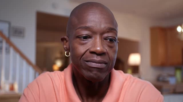 S02:E07 - Sarah and Roger