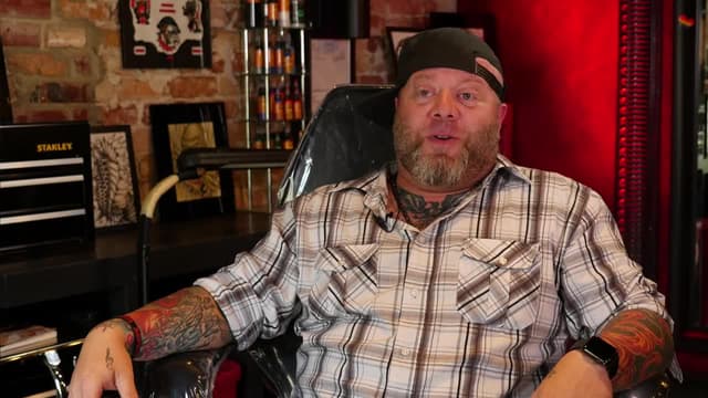 S01:E01 - Stigma Tattoo Bar