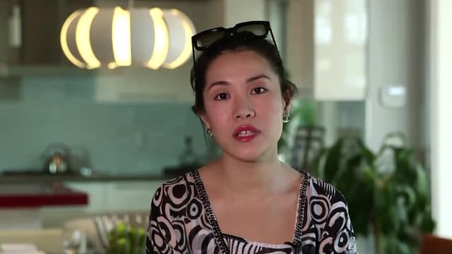 S01:E01 - Put Your Money Where Your Beef Is