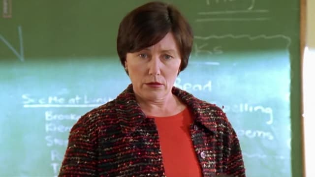 S01:E13 - The Dingo Made Me Do It