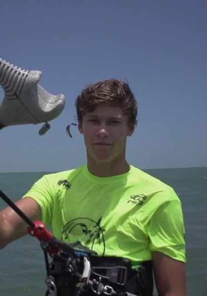 S01:E16 - The Challenge | Wakeboarding, Kiteboarding and Ski Jumping poster