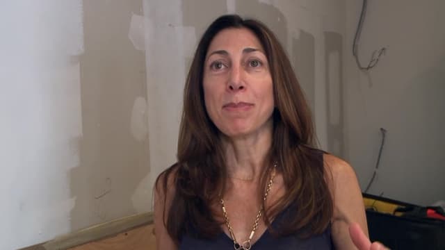 S02:E13 - Madison Avenue Kitchen