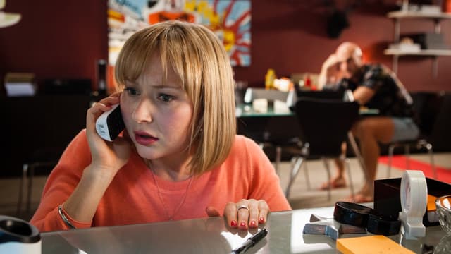 S03:E10 - Playing God