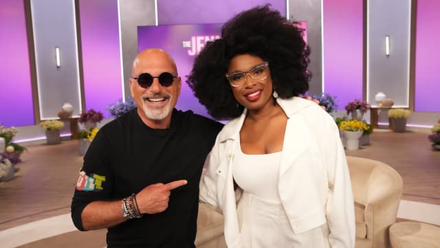 S04:E11 - Howie Mandel, Paige Bueckers