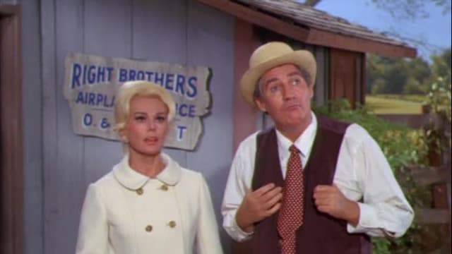 S02:E01 - Wings Over Hooterville