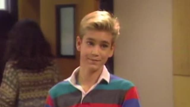 Watch Saved by the Bell S01:E01 Summer Love Free TV Shows Tubi