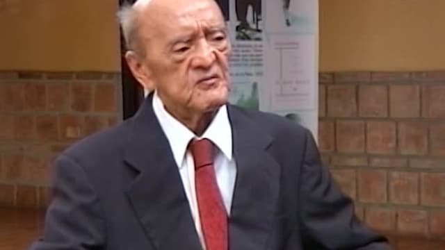 S01:É24 - S01:E24 - Lara-Carora