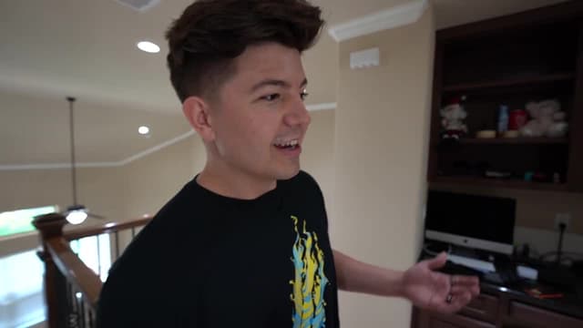 S04:E01 - EXTREME Blindfolded Hide and Seek vs Unspeakable! / I Challenged Collins and Devan Key to Hide and Seek!