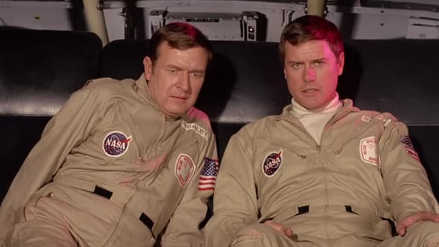 S04:E23 - Around the Moon in 80 Blinks