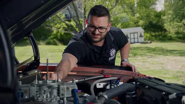 S01:E02 - Love Hurst