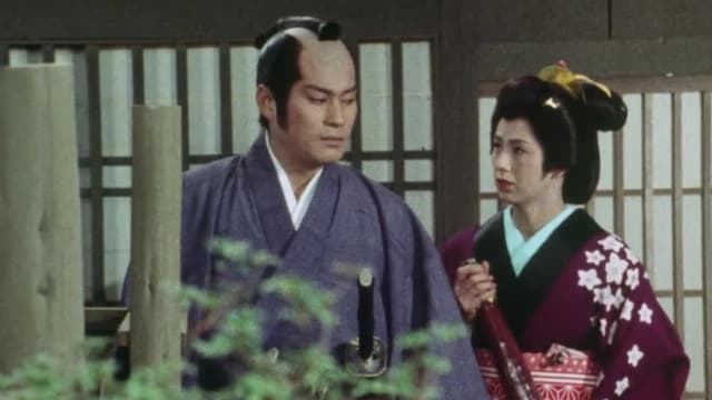 S02:E11 - Butterfly of the Village With Scattered Flowers