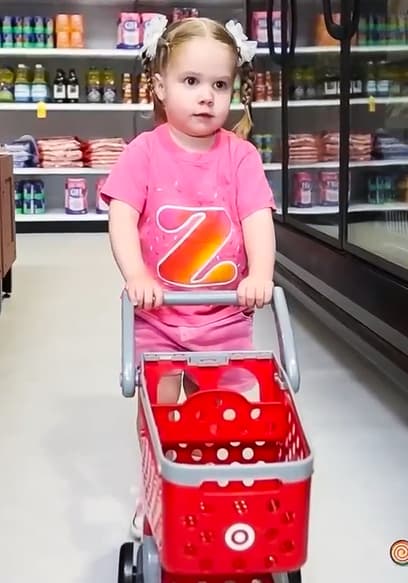 S09:E02 - My Daughter's First Time Shopping on Her Own poster