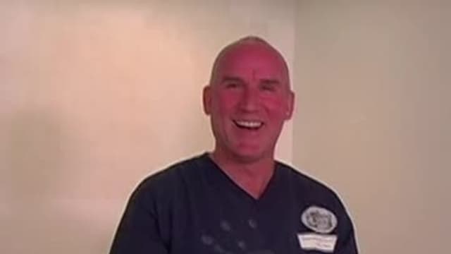 S01:E07 - Cigar Sanctuary