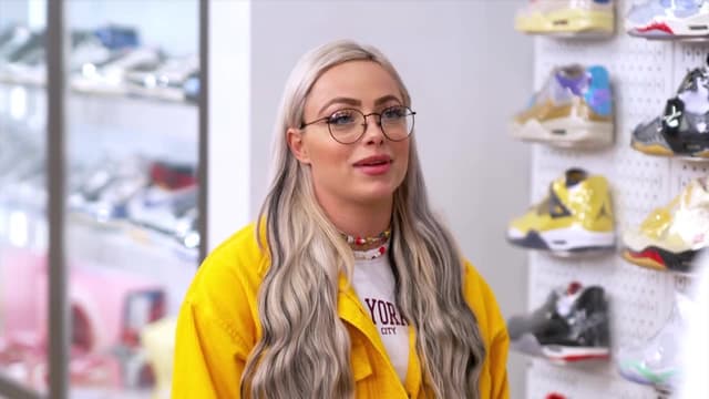 S04:E11 - Erling Haaland and Liv Morgan Go Sneaker Shopping With Complex