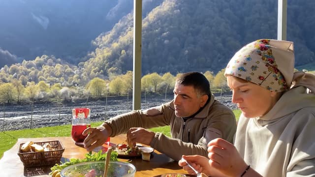 S01:E08 - Rustic Beef Tongue