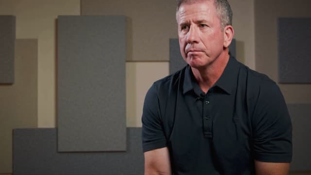 S01:E08 - Tim Donaghy, Former NBA Referee Who Bet on His Own Games
