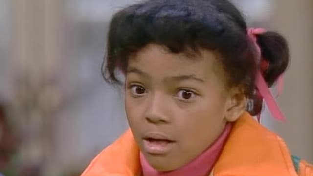 S02:E224 - Slumber Party