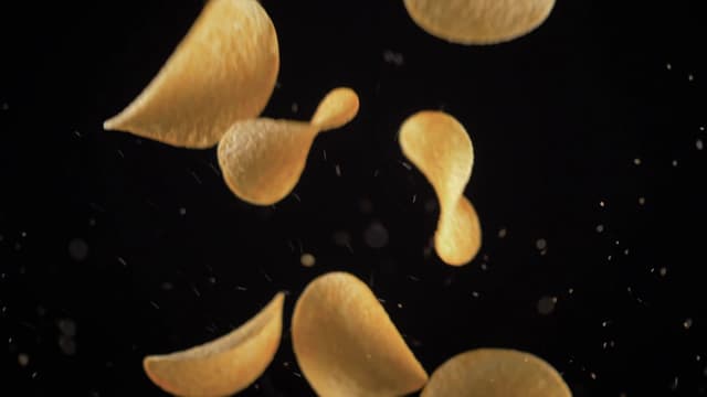 S02:E13 - When the Chips Are Down