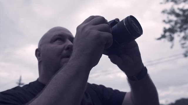 S01:E01 - Blood Is Thicker Than Water