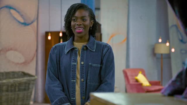 S01:E11 - Swiss Clock / Skateboard / Cameras / Kath's Piano