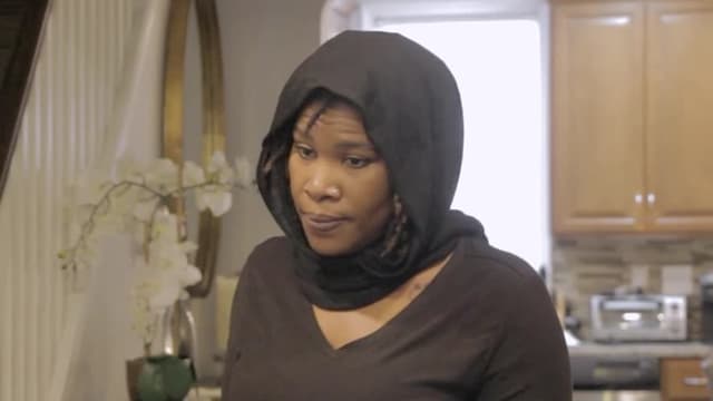 S02:E04 - Crossroads and Confrontations