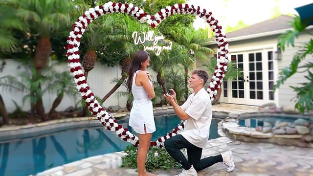 S01:E14 - Will You Marry Me?