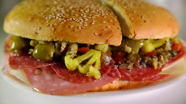 S01:E08 - New Orleans