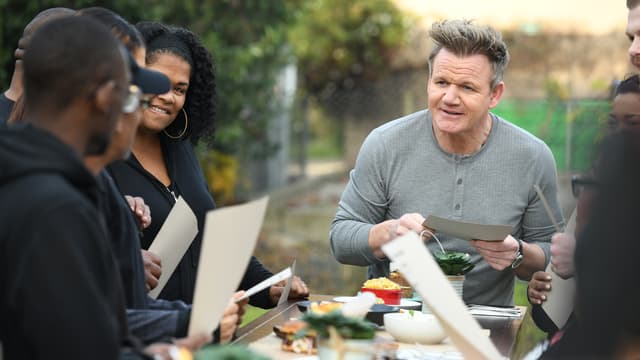 S01:E08 - Sandra Dee's Bar-B-Que & Seafood