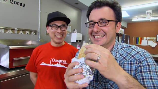 S02:E01 - Chino Locos, Memphis Fire Barbeque Company, Deja Vu Cafe