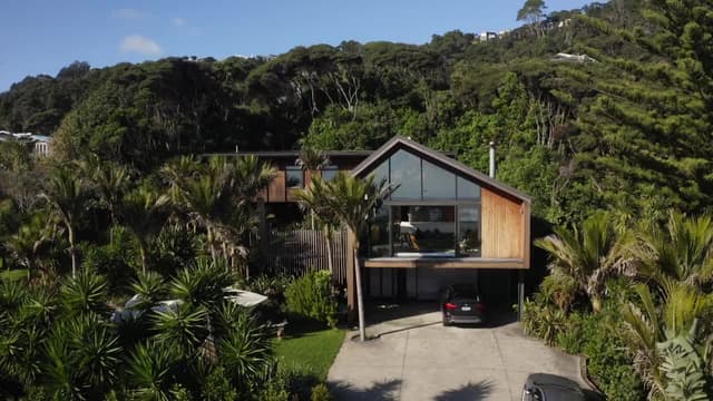 S01:E02 - Nick Dalton