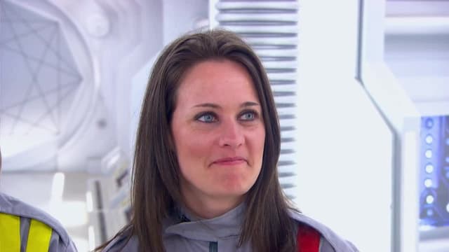 S01:E07 - The Footballers