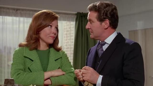 S05:E19 - The £50,000 Breakfast