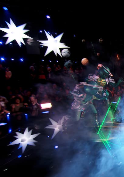 S09:E09 - Masked Singer in Space poster