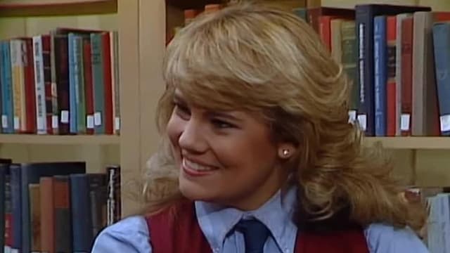 S04:E08 - Different Drummer