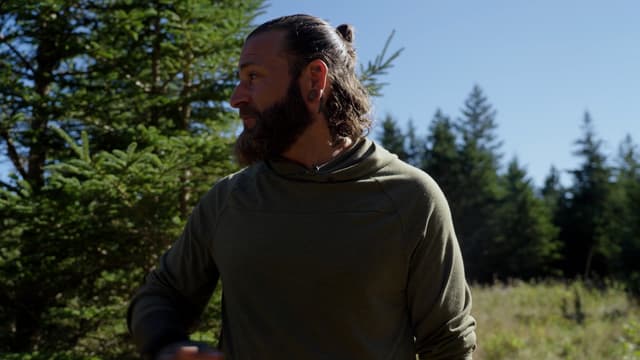 S03:E08 - Deer Archery