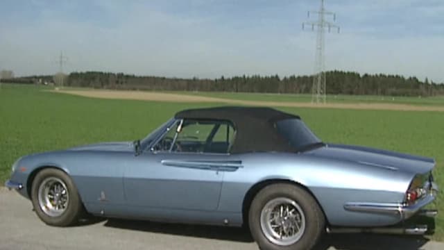 S01:E02 - Ferrari 265 California Spider