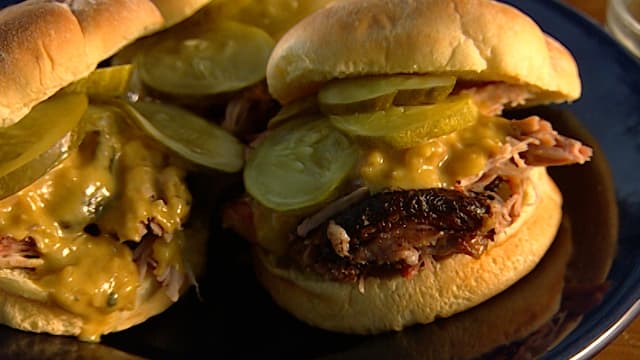 S01:E07 - Shoulders and Butts