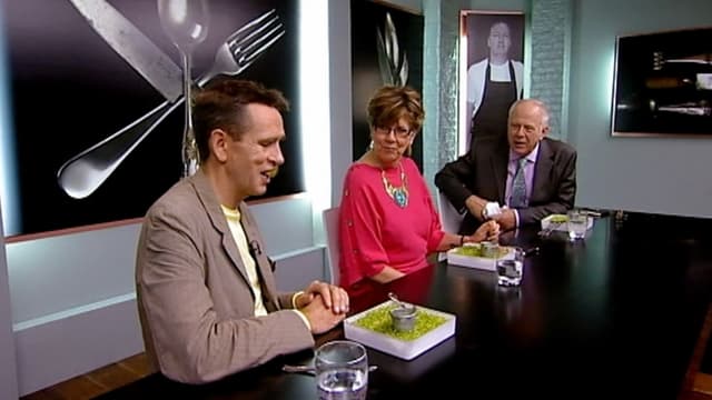 S05:E40 - London and South East Judging