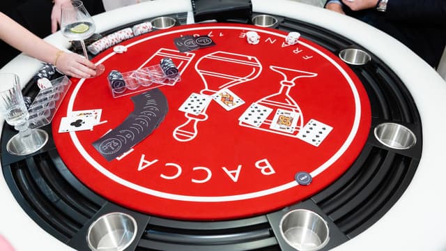 S18:E11 - WPT Cash Game Presented by Baccarat Crystal 2021 - Part 3