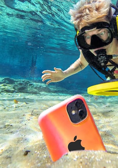 Póster de S01:E08 - I Spent a Week With Treasure Divers