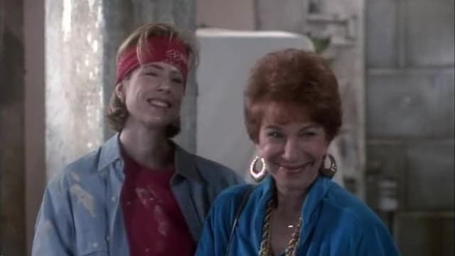 S02:E08 - The Kindness of Stranglers