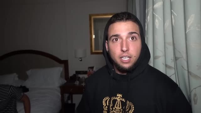 S05:E07 - Langham Hotel Room 333