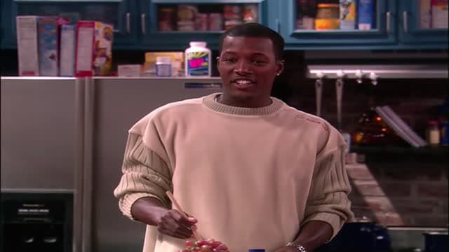 S01:E09 - Thanksgiving It to Me, Baby