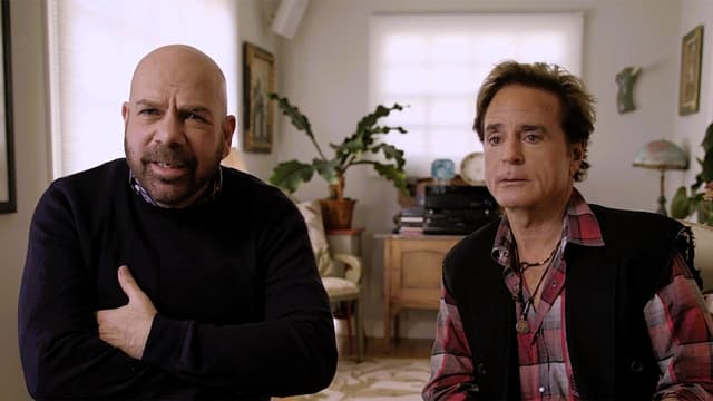 S01:E01 - Everyone Hates You