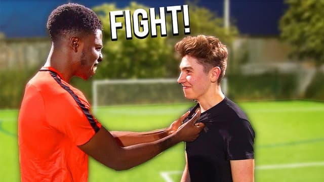 S01:E09 - They Broke My Foot