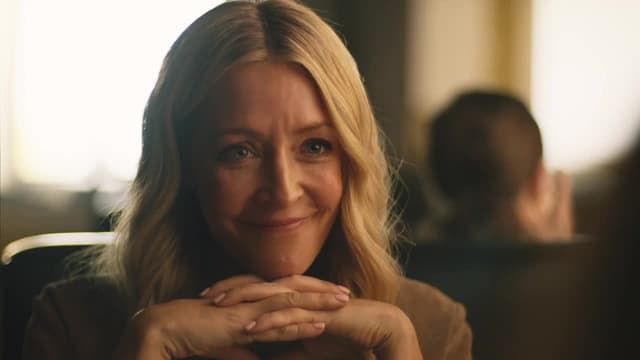 S03:E08 - High Season